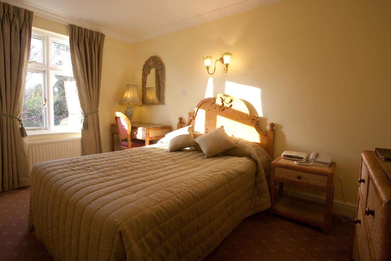 Fines Bayliwick Hotel ブラックネル エクステリア 写真