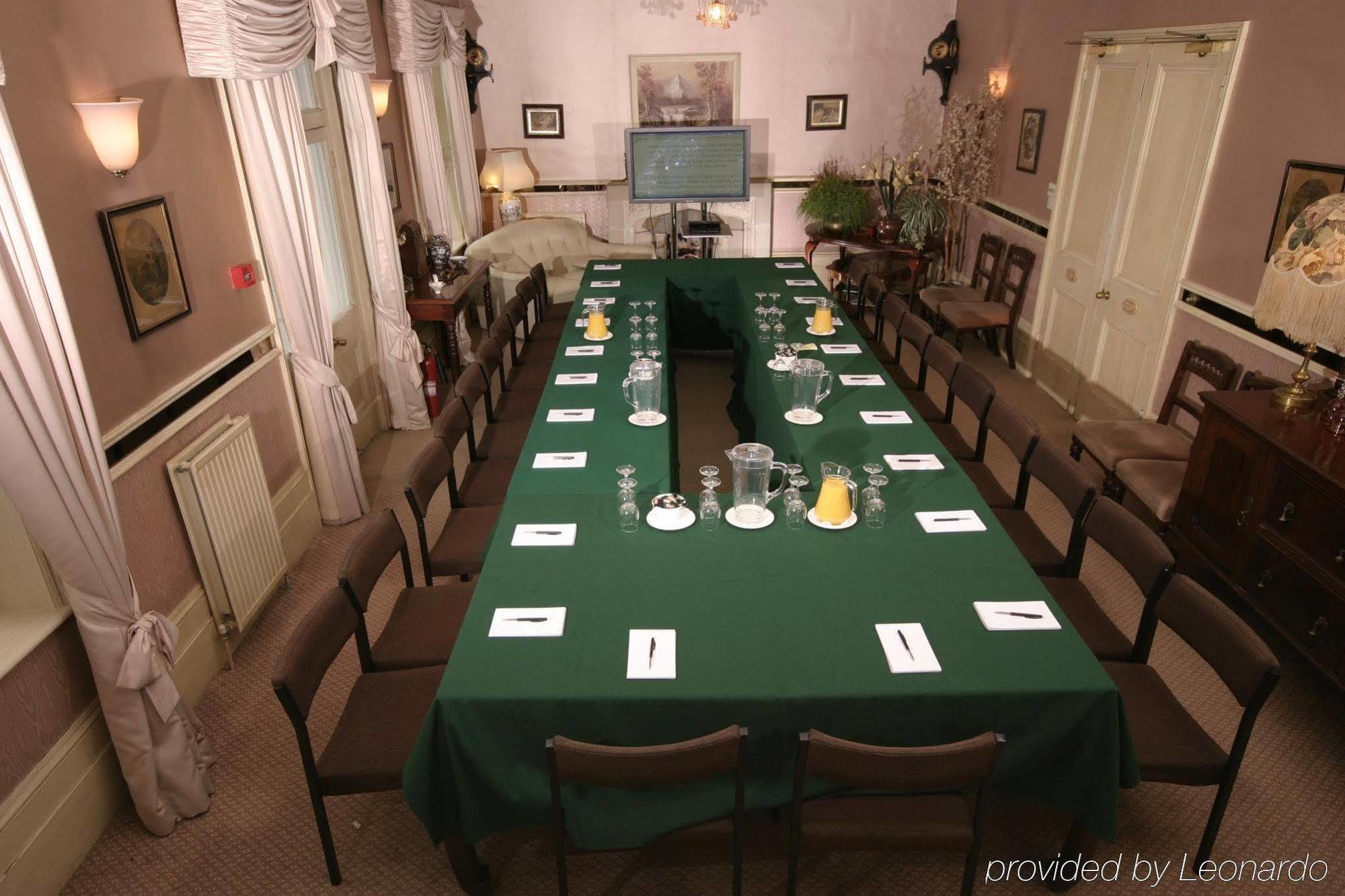 Fines Bayliwick Hotel ブラックネル エクステリア 写真