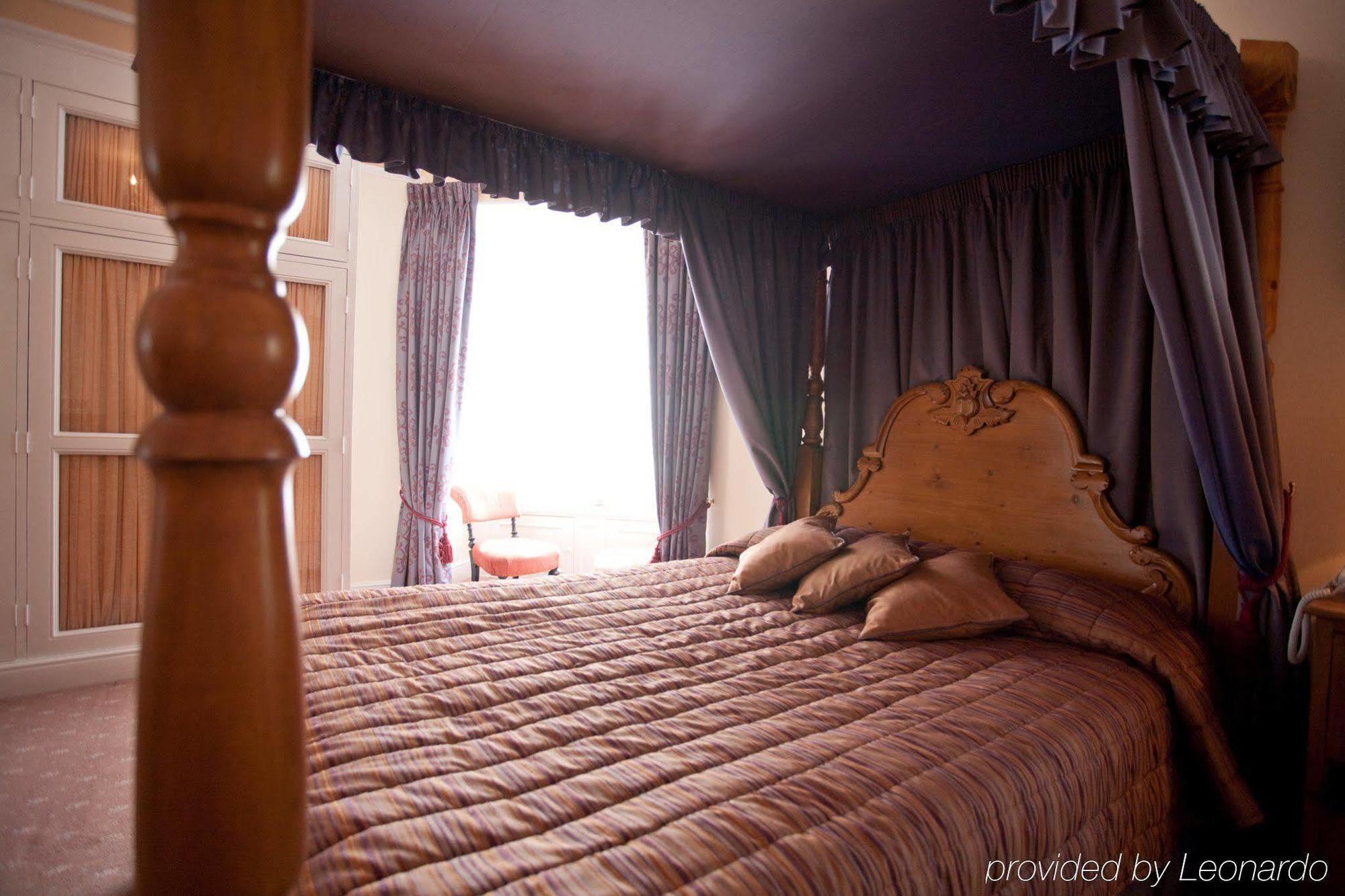 Fines Bayliwick Hotel ブラックネル エクステリア 写真