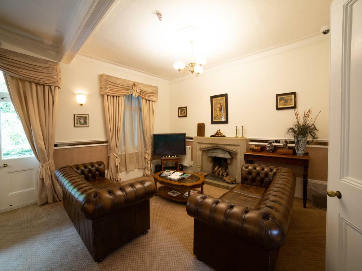 Fines Bayliwick Hotel ブラックネル エクステリア 写真