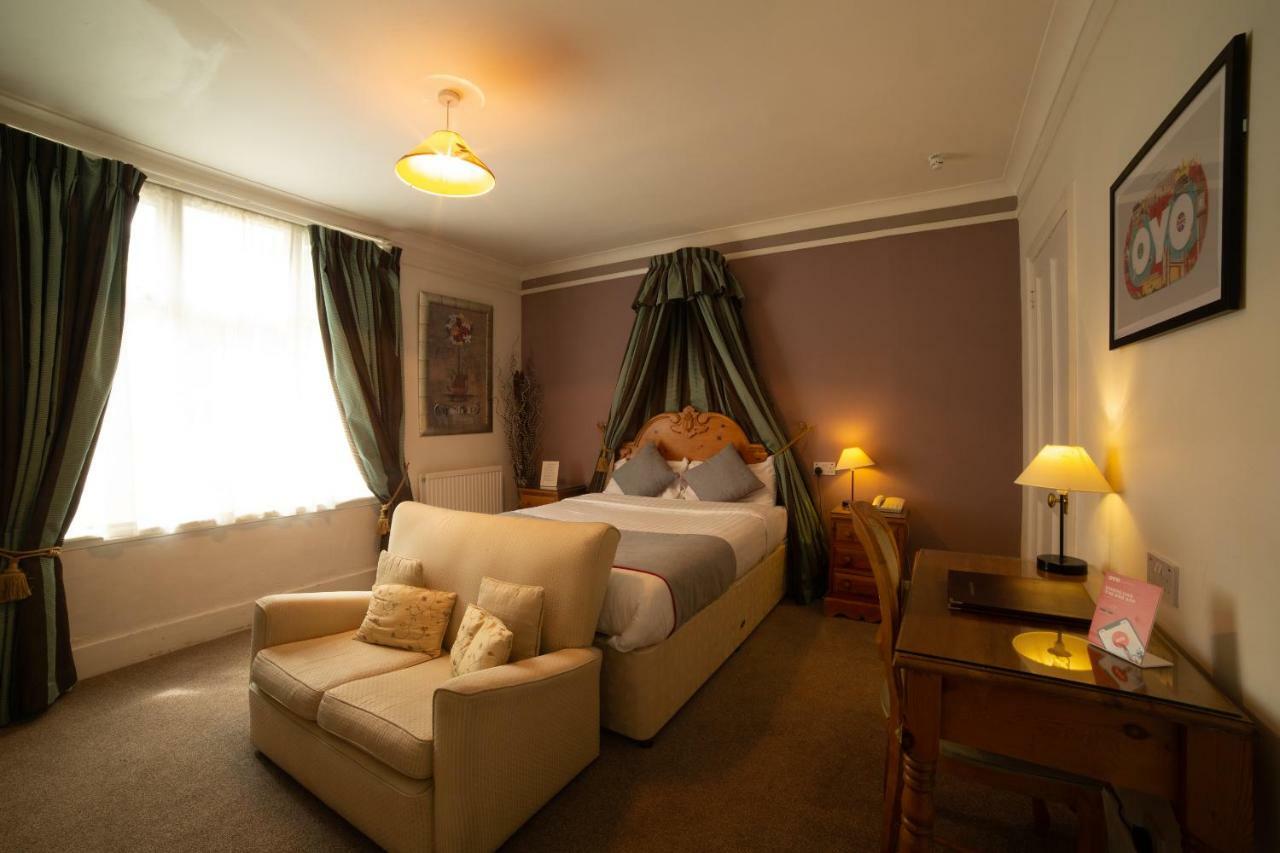 Fines Bayliwick Hotel ブラックネル エクステリア 写真