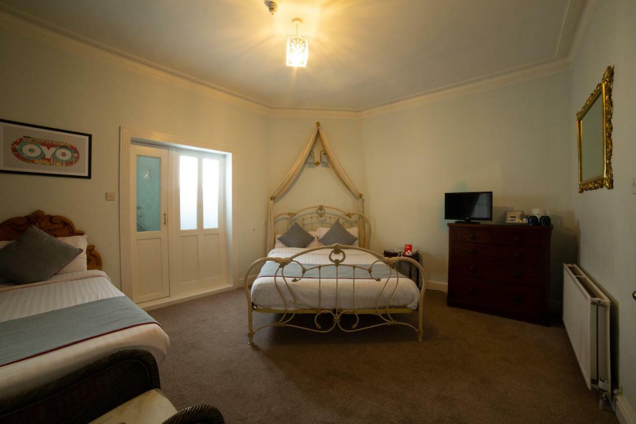 Fines Bayliwick Hotel ブラックネル エクステリア 写真