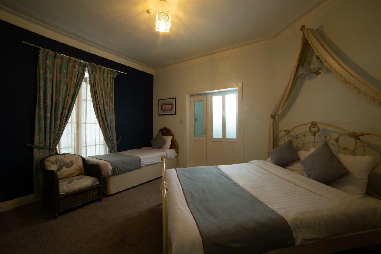 Fines Bayliwick Hotel ブラックネル エクステリア 写真