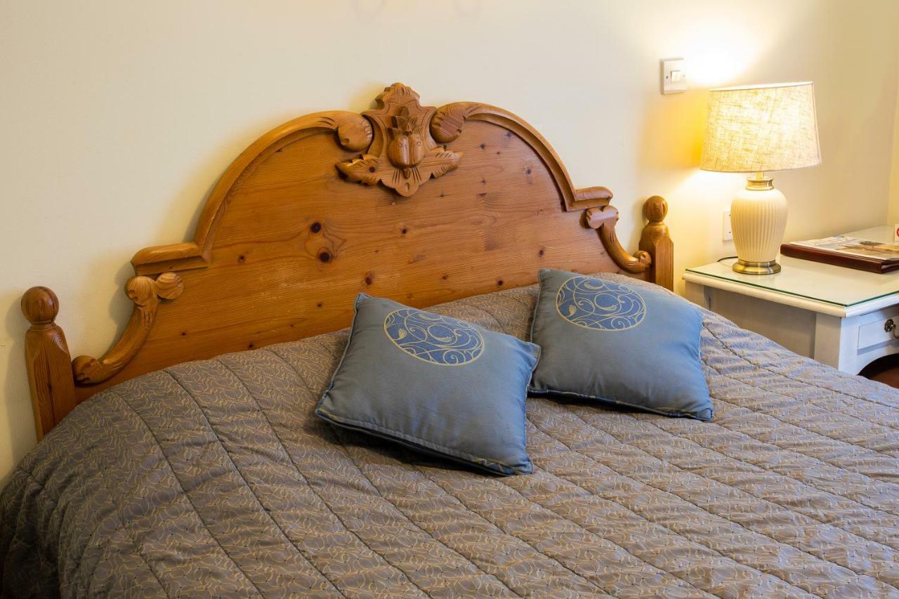 Fines Bayliwick Hotel ブラックネル エクステリア 写真