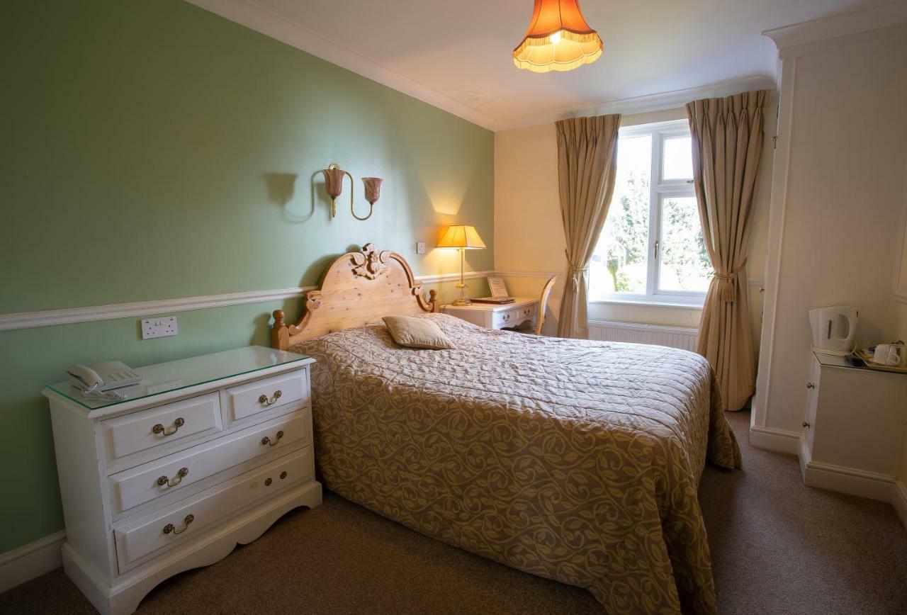 Fines Bayliwick Hotel ブラックネル エクステリア 写真