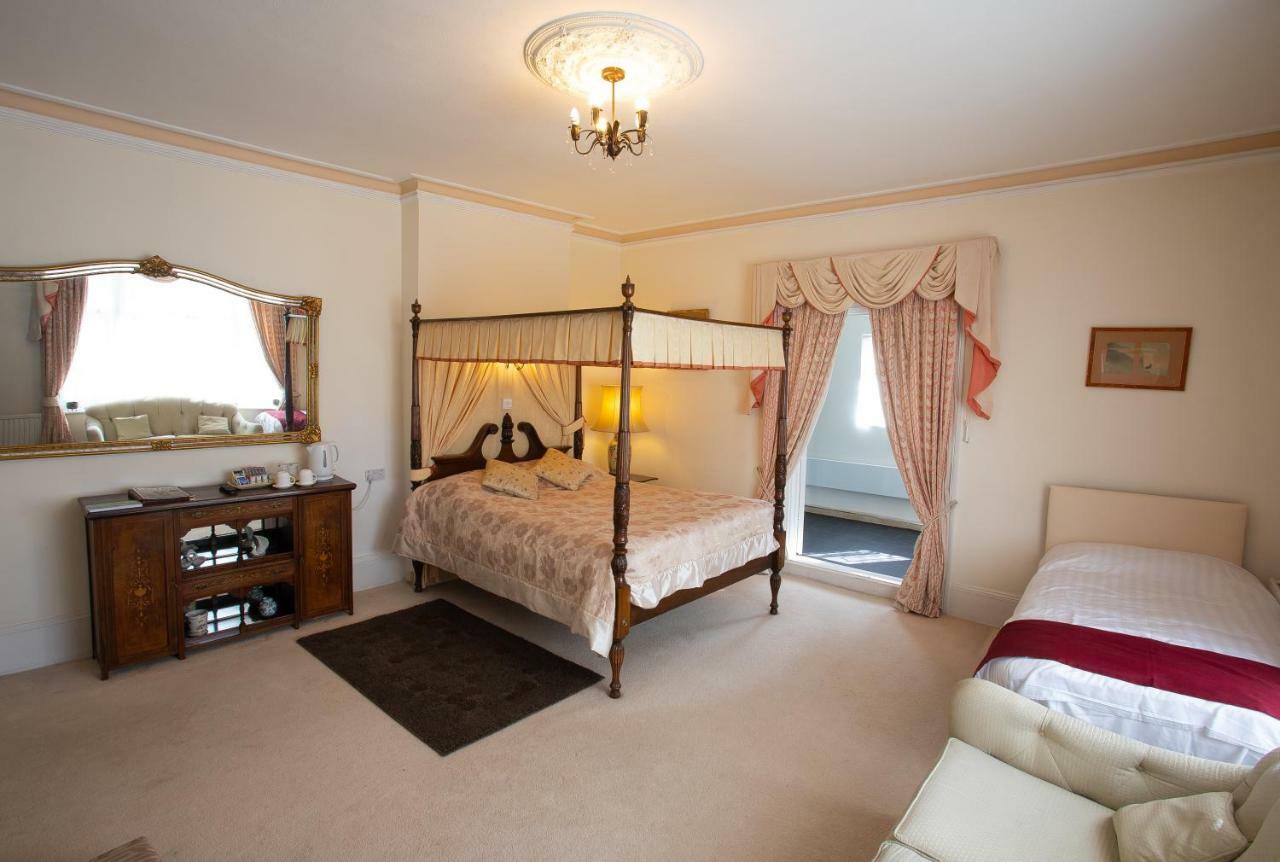 Fines Bayliwick Hotel ブラックネル エクステリア 写真