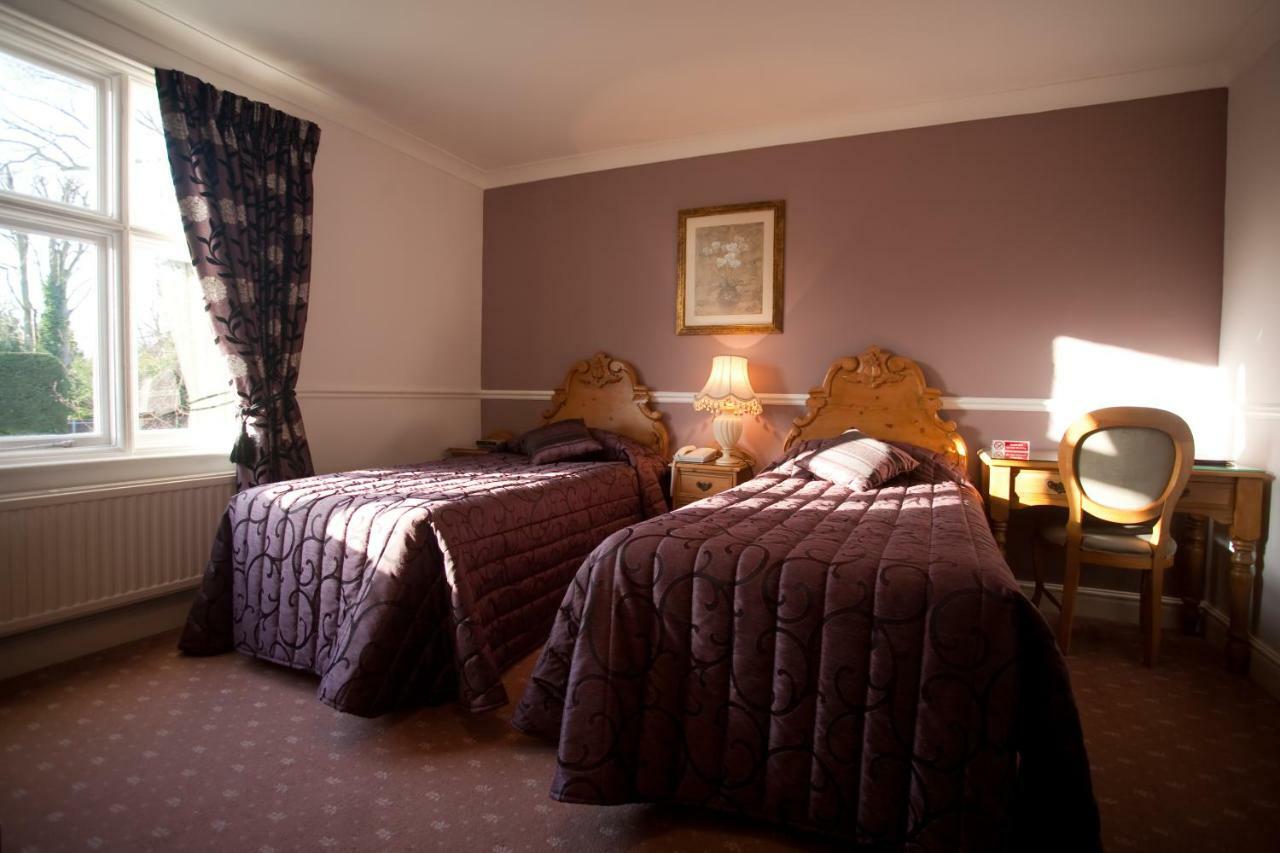 Fines Bayliwick Hotel ブラックネル エクステリア 写真